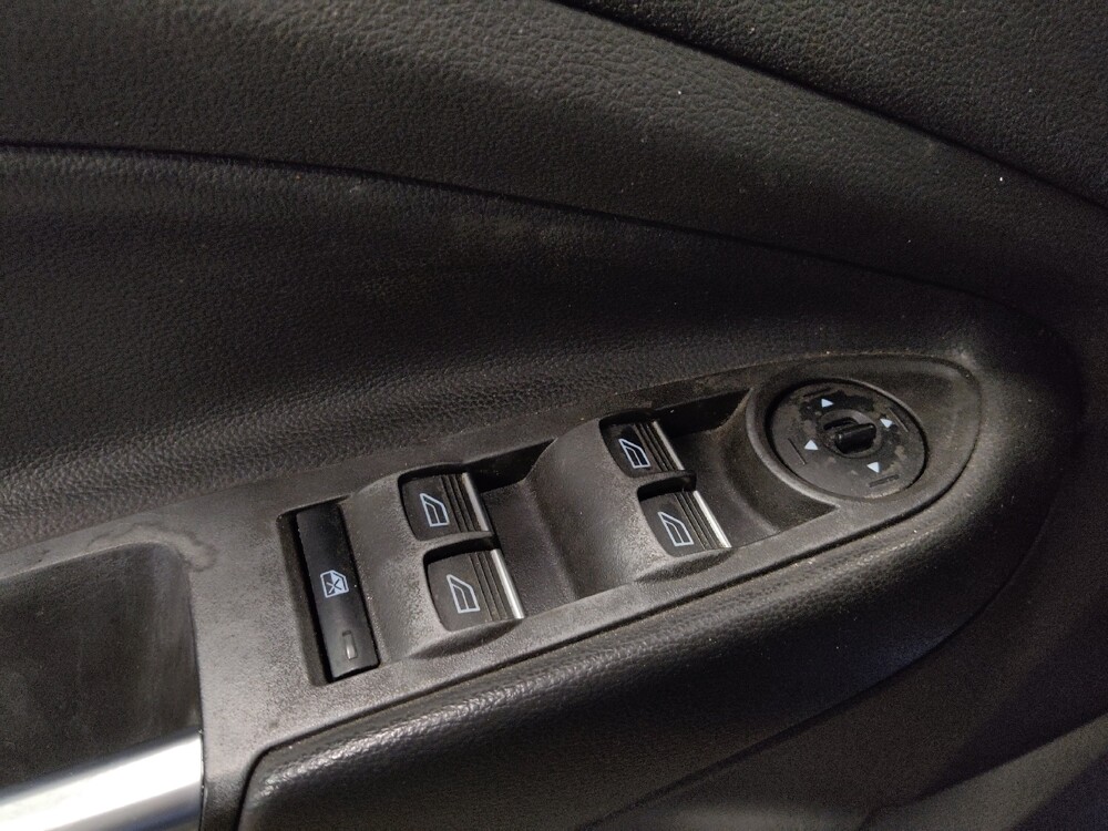 2019 Ford Escape in Morrow, GA 30260 - 18139487 27