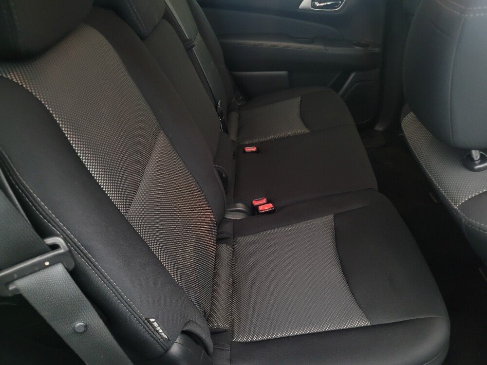 2019 Nissan Pathfinder in Baton Rouge, LA 70816 - 18139494 19