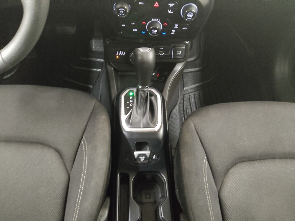 2021 Jeep Renegade in St. Louis, MO 63136 - 18139512 26