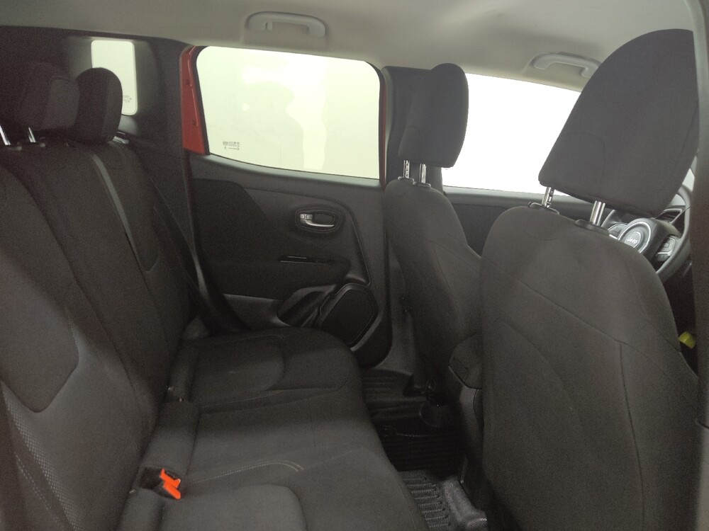 2021 Jeep Renegade in St. Louis, MO 63136 - 18139512 19