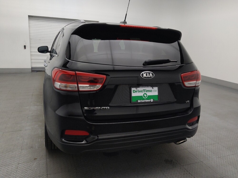 2019 Kia Sorento in Orlando, FL 32808 - 18139514 6