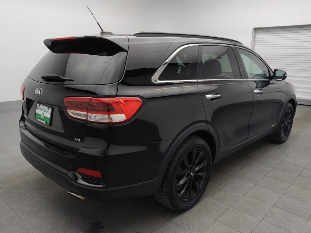 2019 Kia Sorento in Orlando, FL 32808 - 18139514 9