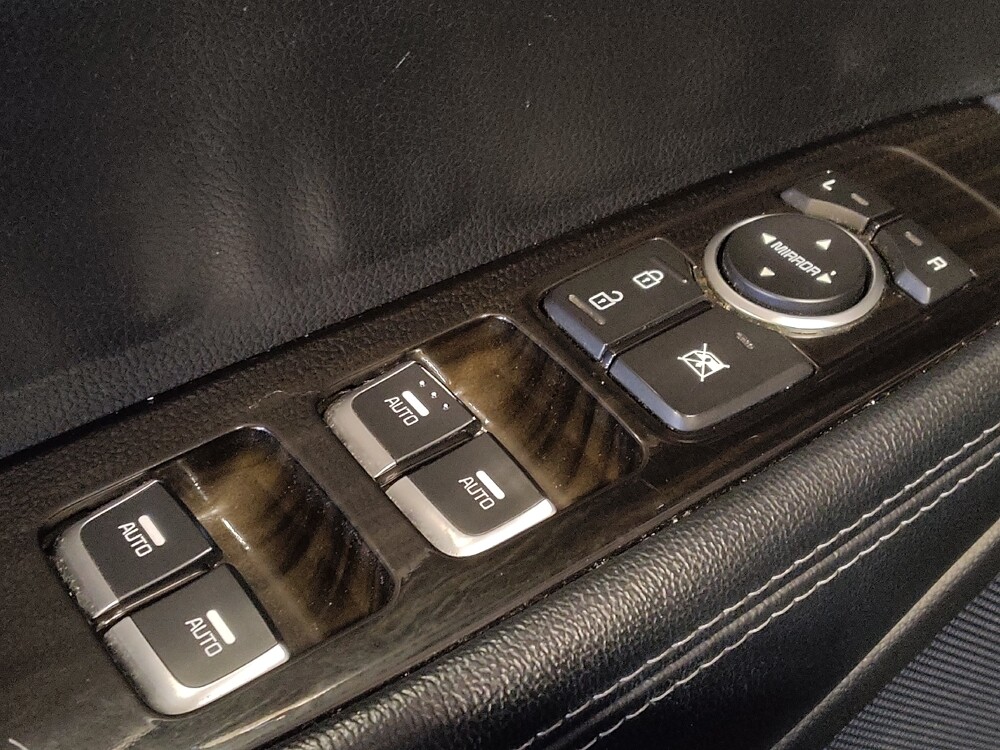 2019 Kia Sorento in Orlando, FL 32808 - 18139514 27