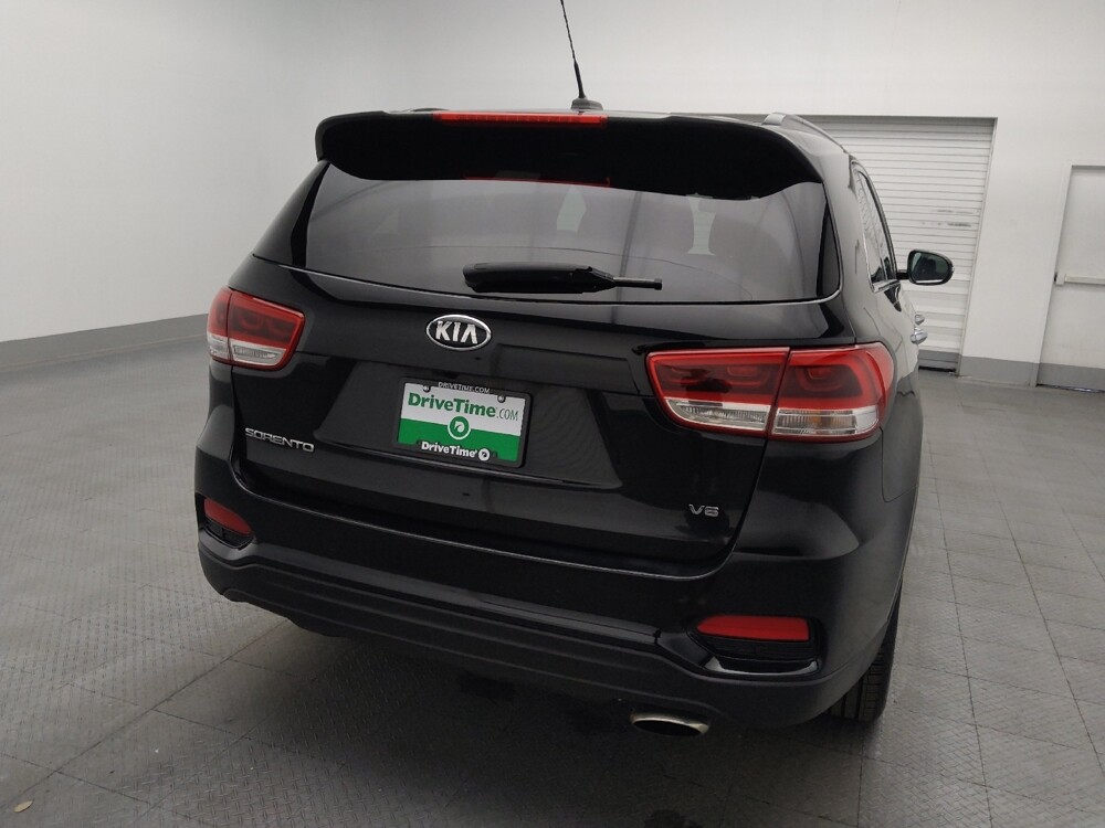 2019 Kia Sorento in Orlando, FL 32808 - 18139514 7