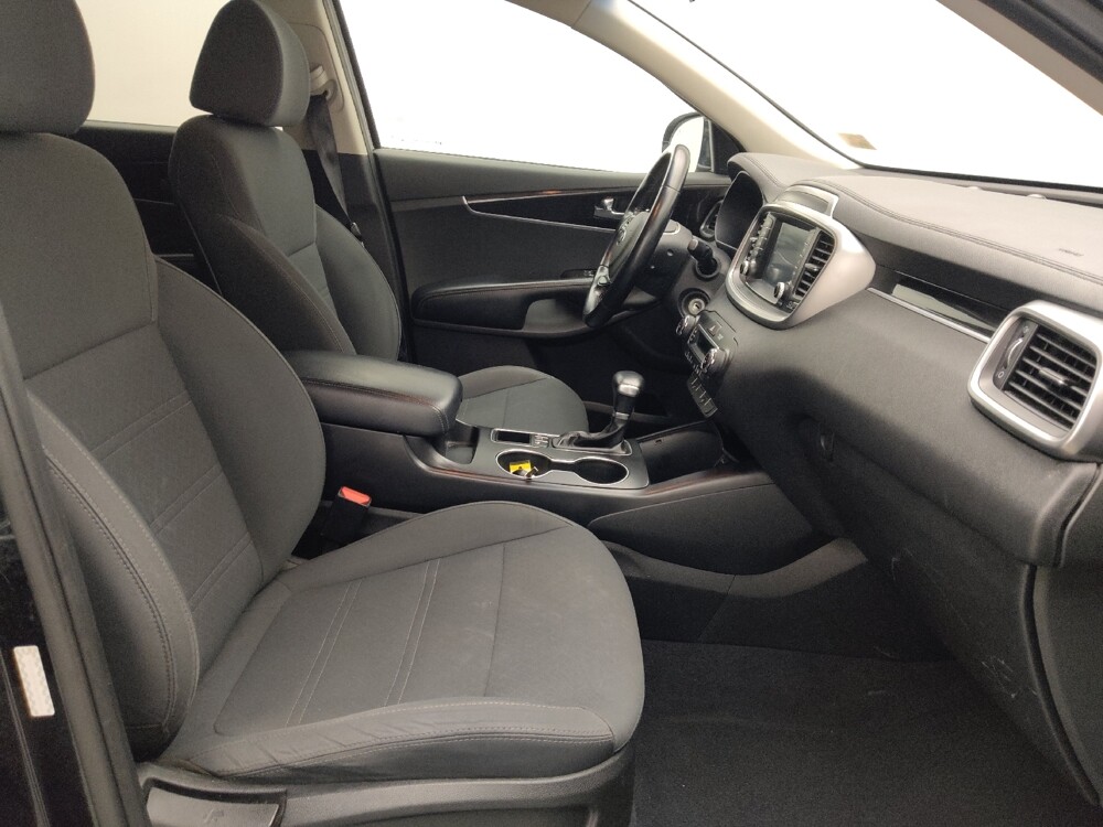 2019 Kia Sorento in Orlando, FL 32808 - 18139514 21