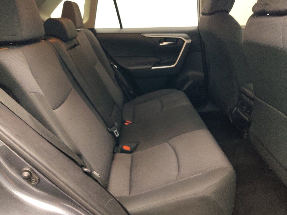 2019 Toyota RAV4 in Lauderdale Lakes, FL 33313 - 18139517 19