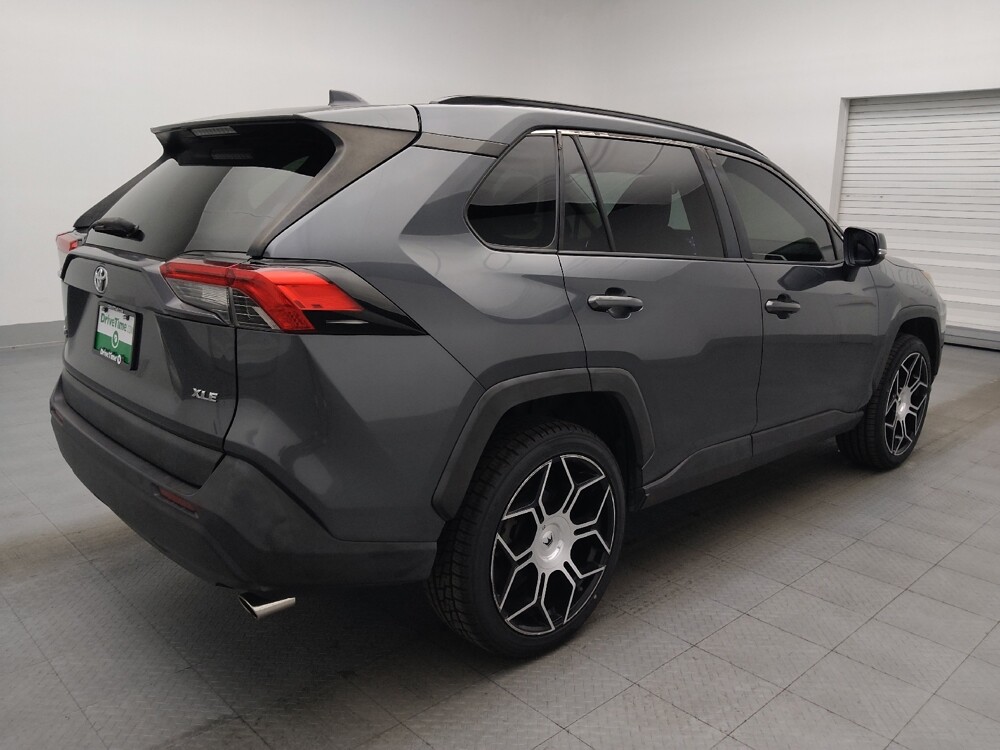 2019 Toyota RAV4 in Lauderdale Lakes, FL 33313 - 18139517 9