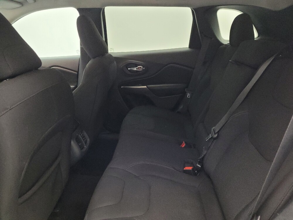 2020 Jeep Cherokee in Greenville, SC 29607 - 18139568 18