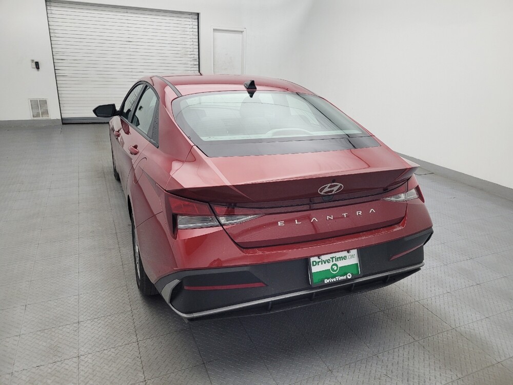2025 Hyundai Elantra in Raleigh, NC 27604 - 18139569 6