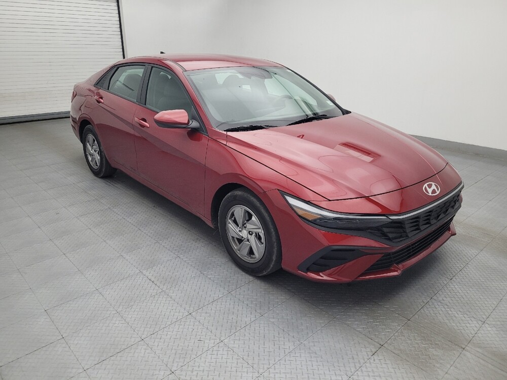 2025 Hyundai Elantra in Raleigh, NC 27604 - 18139569 11