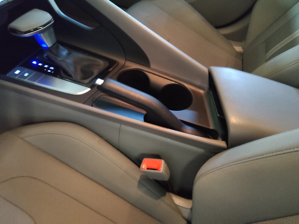 2025 Hyundai Elantra in Raleigh, NC 27604 - 18139569 26