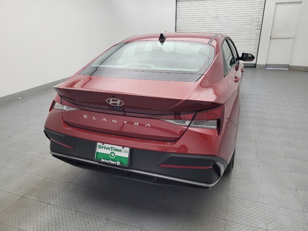 2025 Hyundai Elantra in Raleigh, NC 27604 - 18139569 7