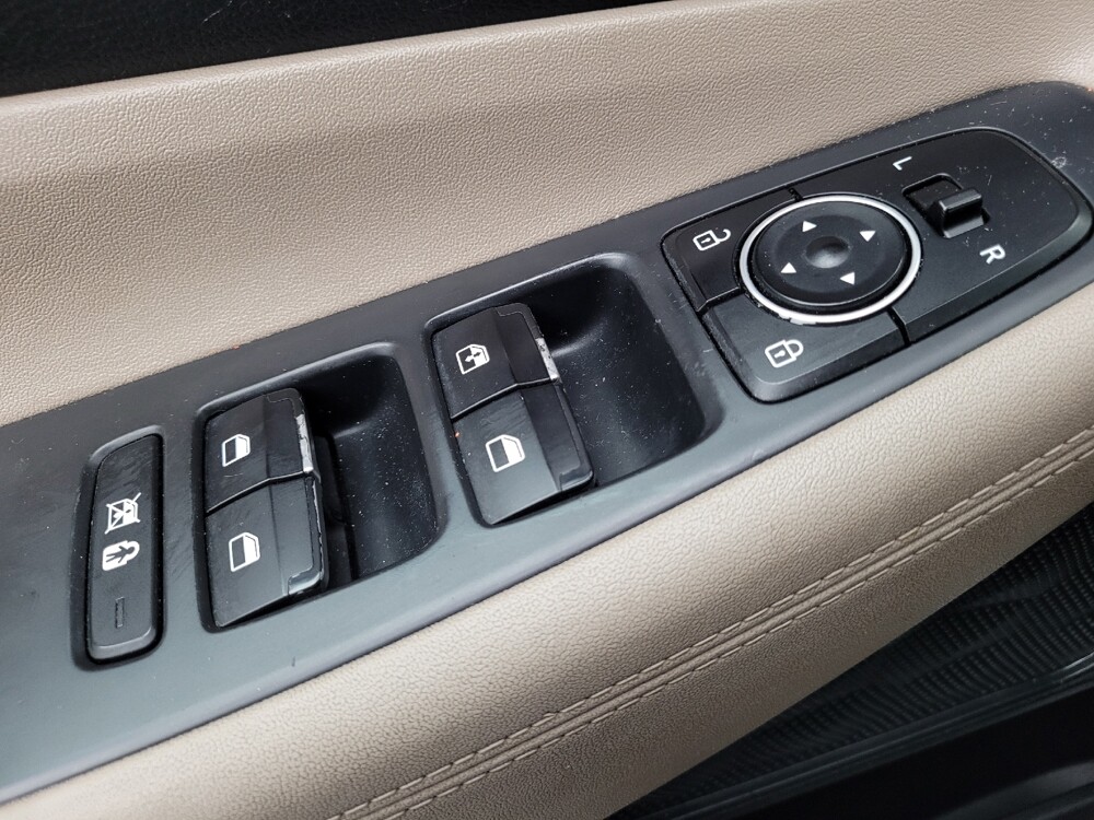 2019 Hyundai Santa Fe in Madison, TN 37115 - 18139580 27