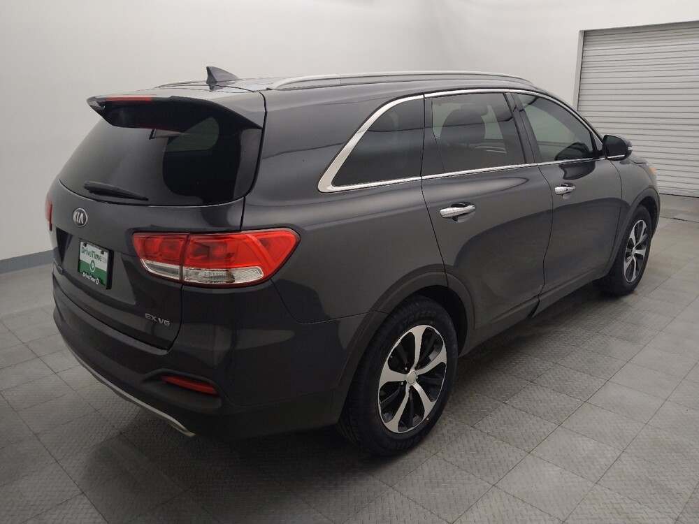 2018 Kia Sorento in Tyler, TX 75701 - 18139591 9
