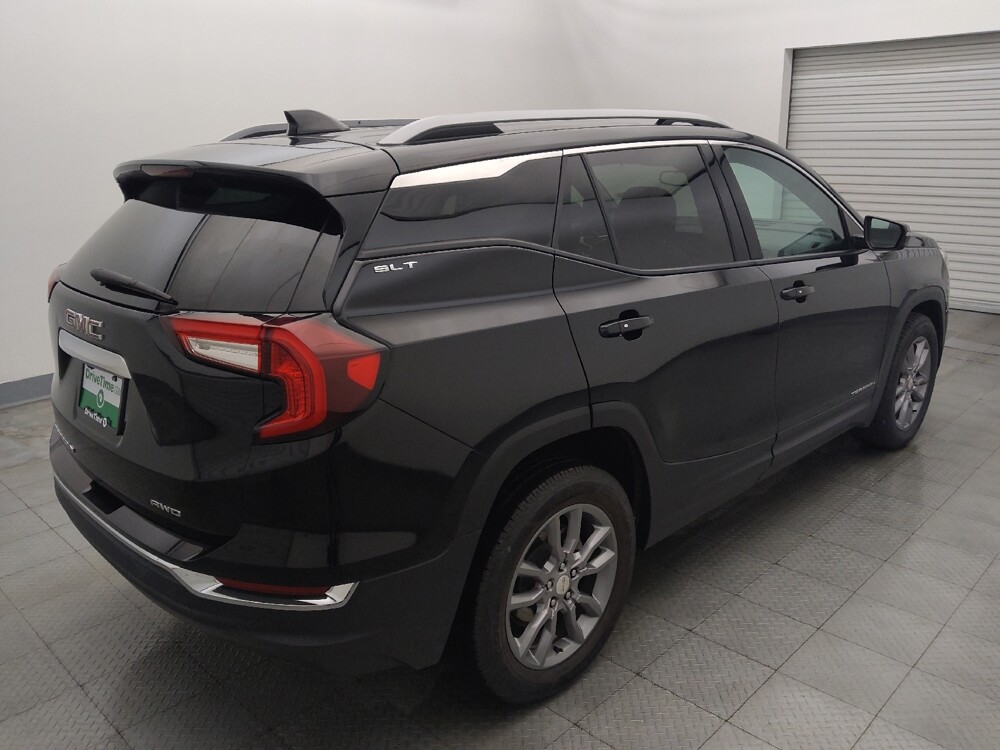 2024 GMC Terrain in Houston, TX 77074 - 18139596 9