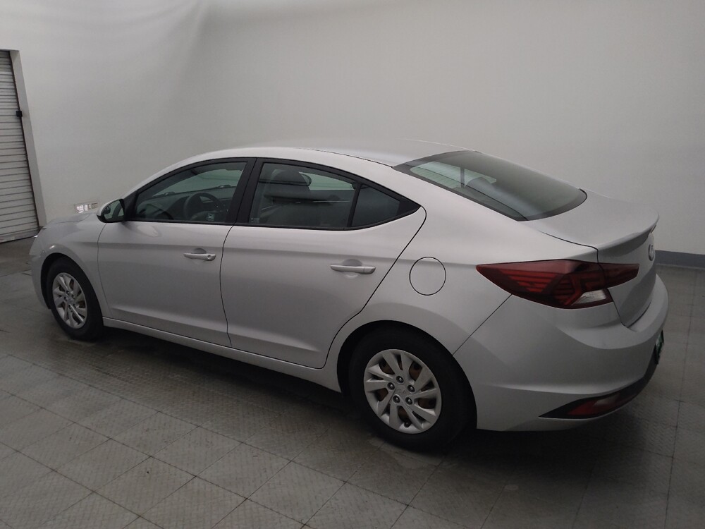 2019 Hyundai Elantra in Live Oak, TX 78233 - 18139600 3