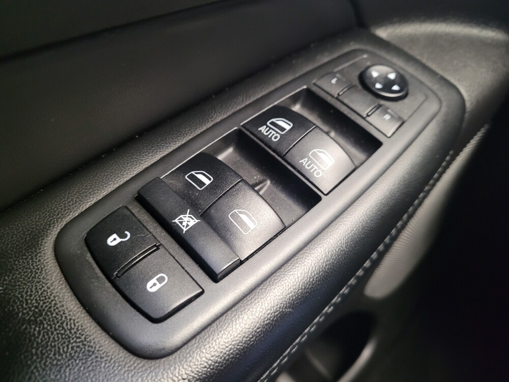 2019 Jeep Grand Cherokee in Maple Heights, OH 44137 - 18139601 27
