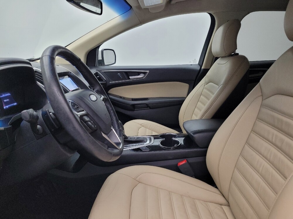 2016 Ford Edge in Toledo, OH 43617 - 18139602 17