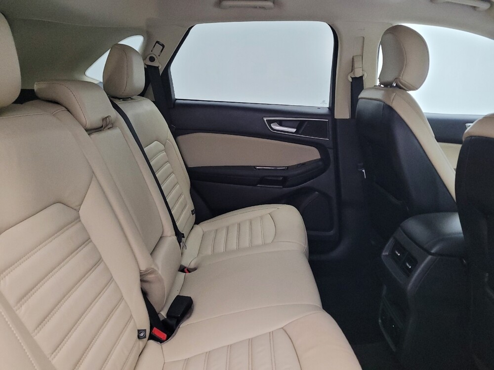 2016 Ford Edge in Toledo, OH 43617 - 18139602 19