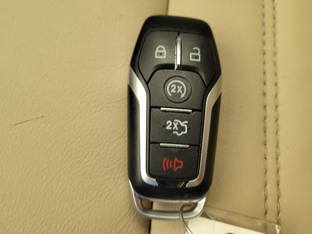 2016 Ford Edge in Toledo, OH 43617 - 18139602 32