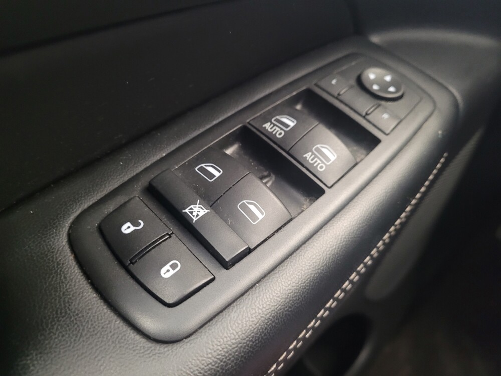 2017 Jeep Grand Cherokee in Toledo, OH 43617 - 18139605 27