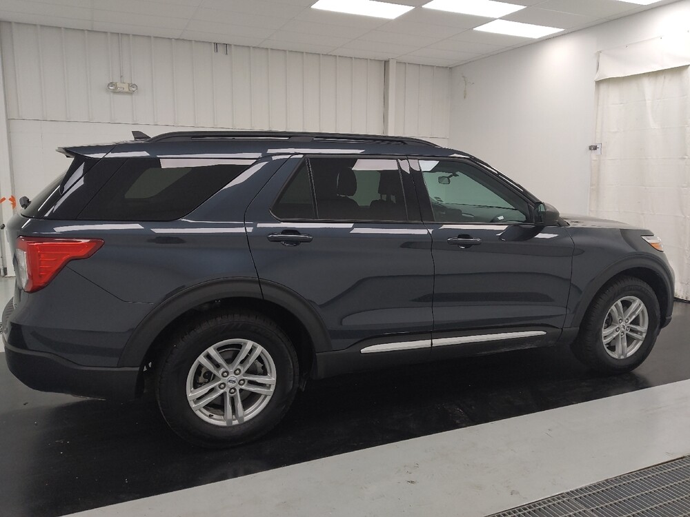 2023 Ford Explorer in St. Louis, MO 63125 - 18139607 10