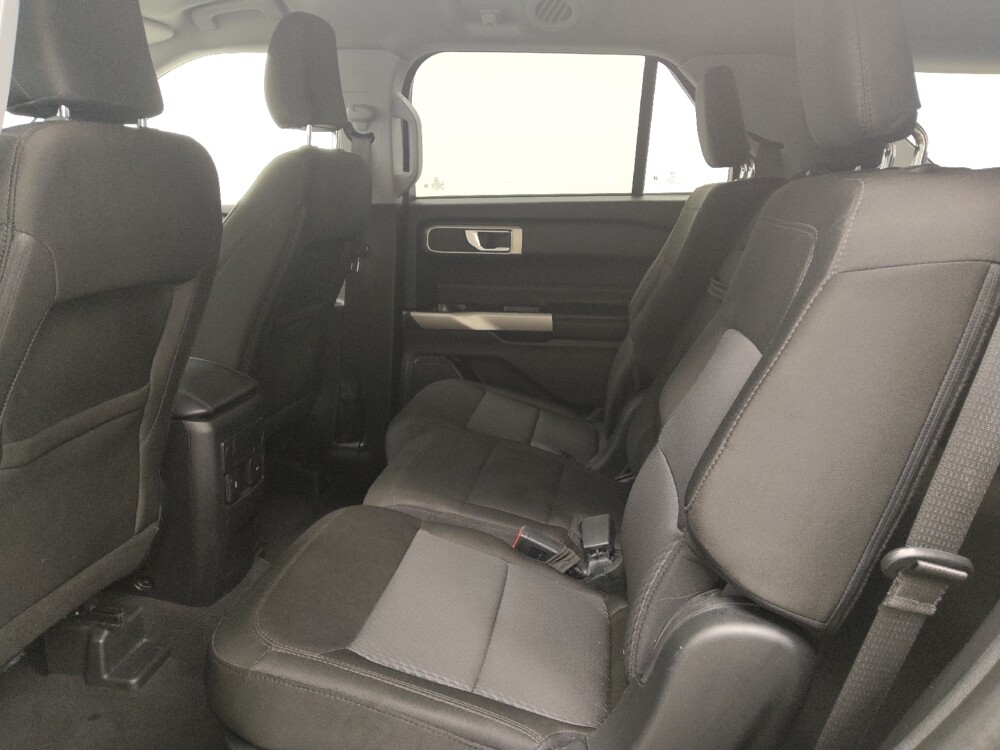 2023 Ford Explorer in St. Louis, MO 63125 - 18139607 18