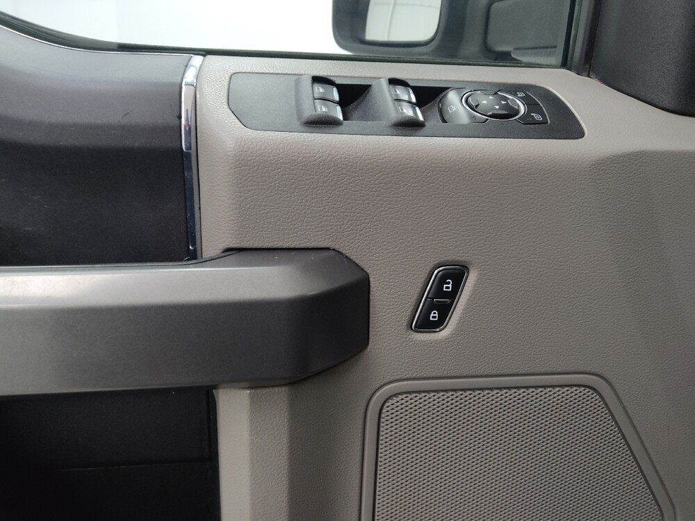 2016 Ford F150 in St. Louis, MO 63125 - 18139608 27