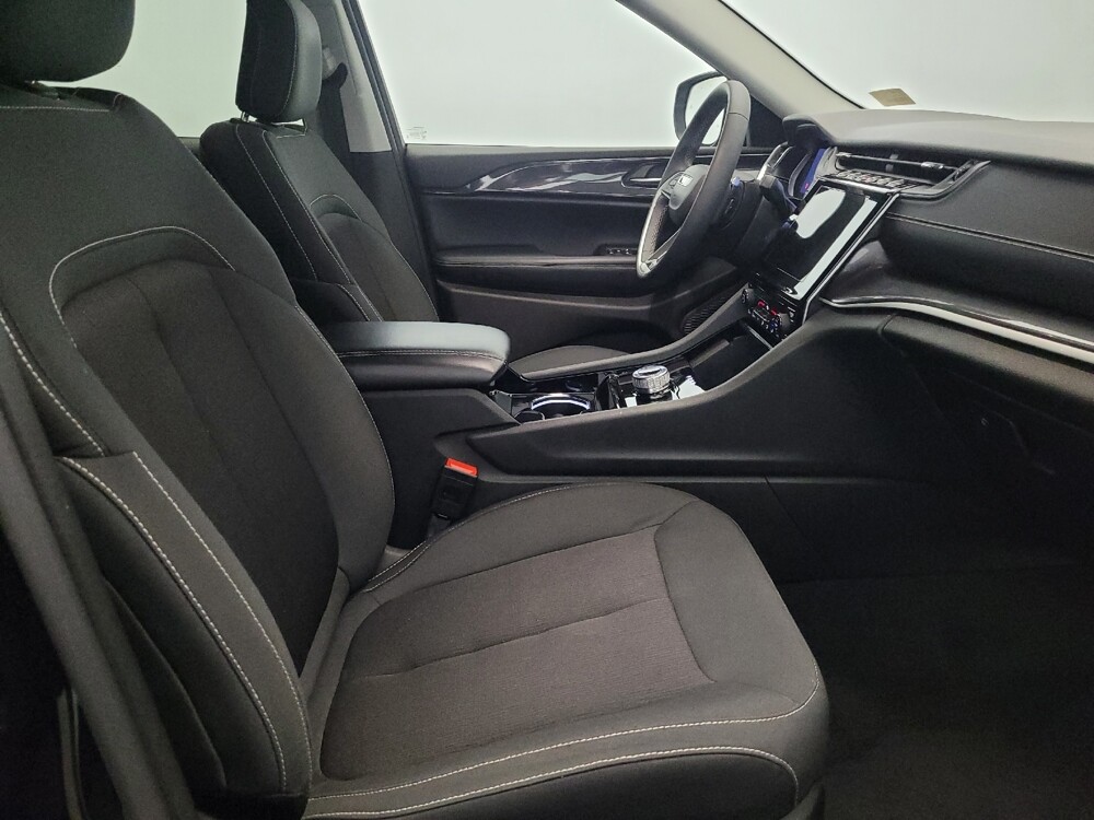 2023 Jeep Grand Cherokee L in New Castle, DE 19720 - 18139611 21