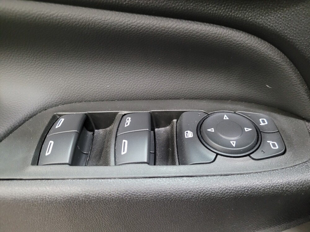 2021 Chevrolet Equinox in Temple Hills, MD 20746 - 18139613 27