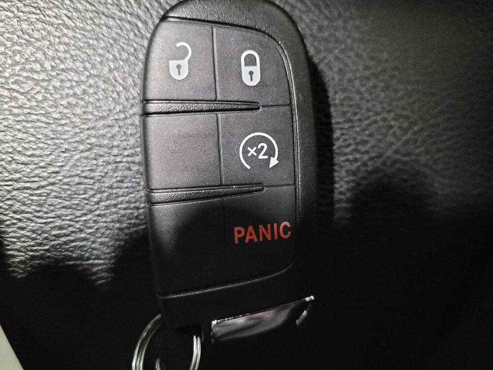 2018 Jeep Compass in Chesapeake, VA 23320 - 18139617 32