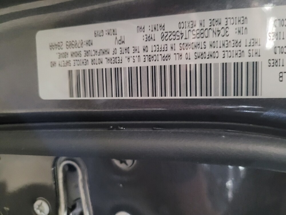 2018 Jeep Compass in Chesapeake, VA 23320 - 18139617 33