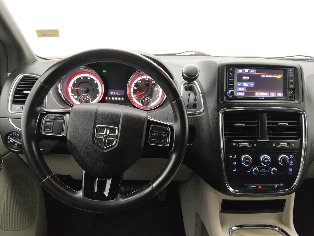 2019 Dodge Grand Caravan in St. Louis, MO 63136 - 18139634 22