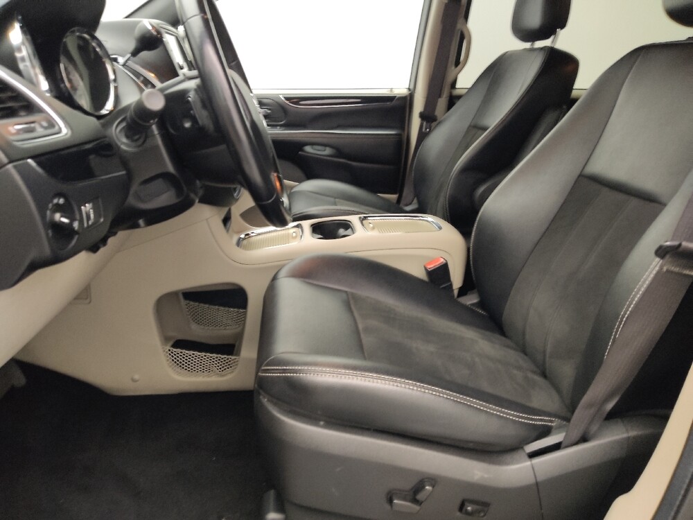 2019 Dodge Grand Caravan in St. Louis, MO 63136 - 18139634 17
