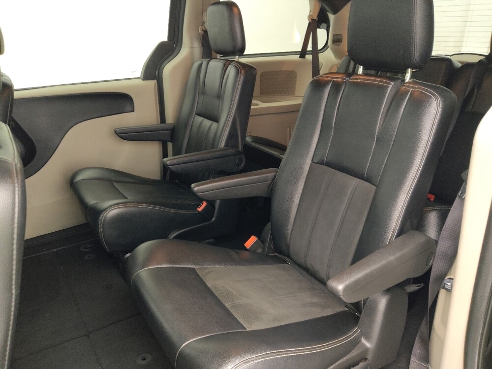 2019 Dodge Grand Caravan in St. Louis, MO 63136 - 18139634 18