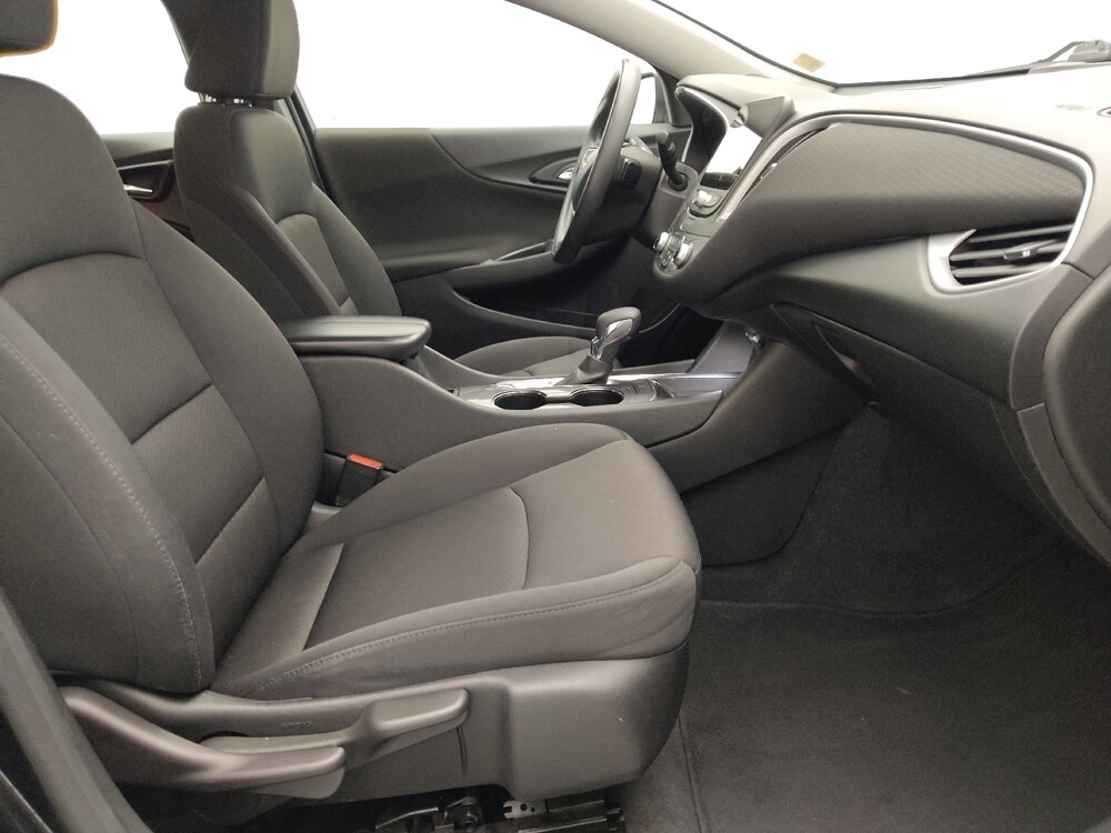 2023 Chevrolet Malibu in Topeka, KS 66611 - 18139635 21