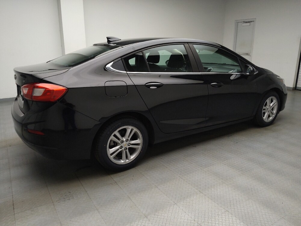 2018 Chevrolet Cruze in Taylor, MI 48180 - 18139641 10