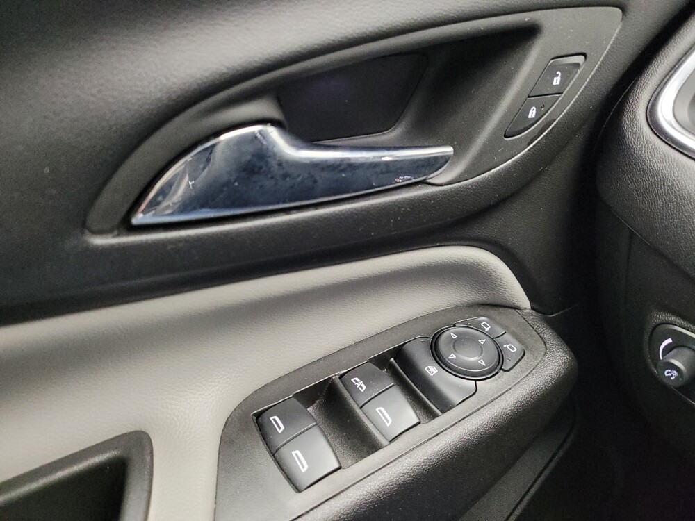 2024 Chevrolet Equinox in Eastpointe, MI 48021 - 18139642 27