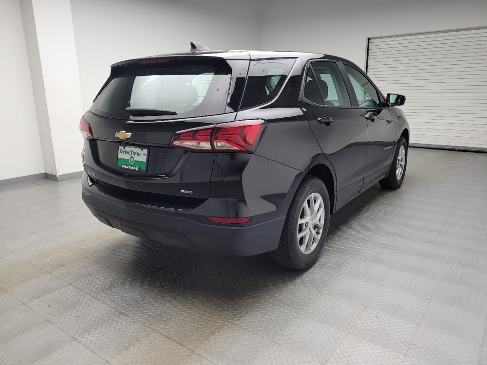 2024 Chevrolet Equinox in Eastpointe, MI 48021 - 18139642 9