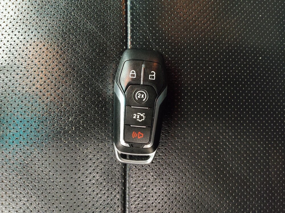 2016 Ford Explorer in Eastpointe, MI 48021 - 18139644 32