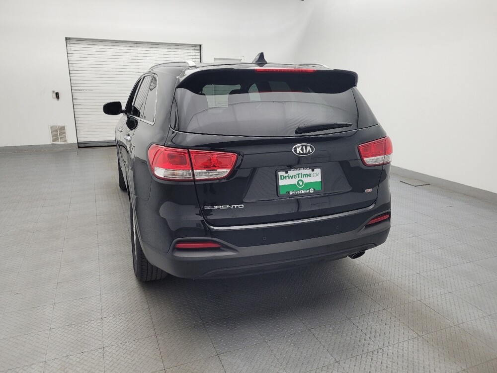 2017 Kia Sorento in Salem, VA 24153 - 18139647 6