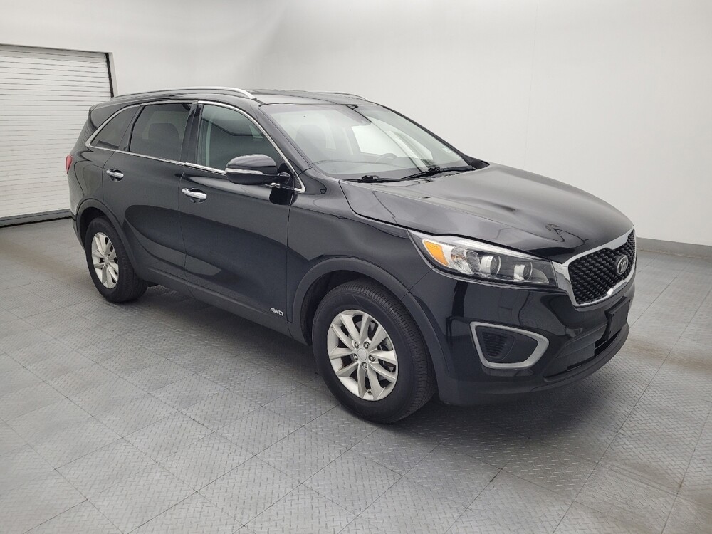 2017 Kia Sorento in Salem, VA 24153 - 18139647 11