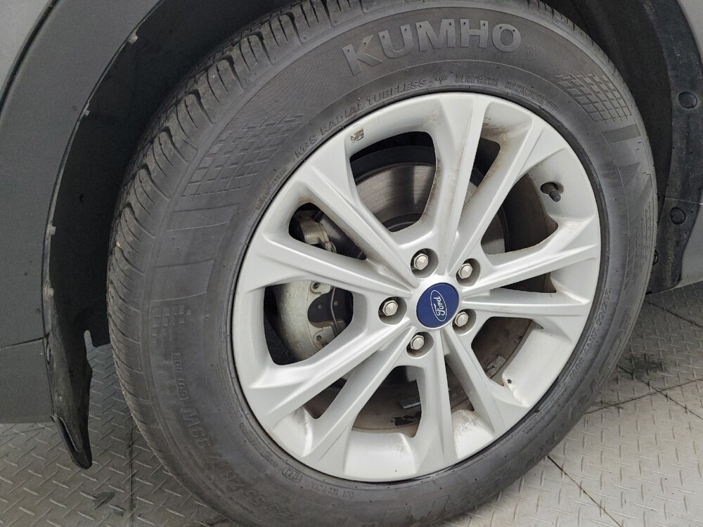 2019 Ford Escape in Greenville, SC 29607 - 18139648 31