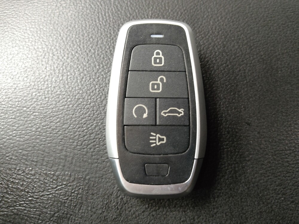 2019 Ford Escape in Greenville, SC 29607 - 18139648 32