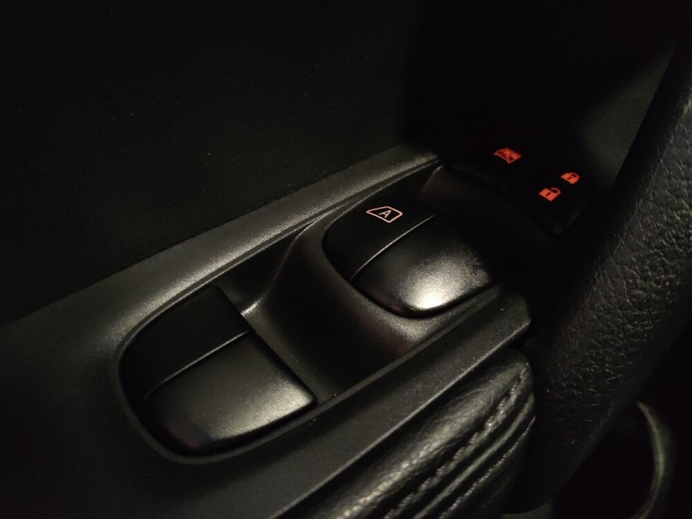2016 Nissan Rogue in West Palm Beach, FL 33409 - 18139652 27