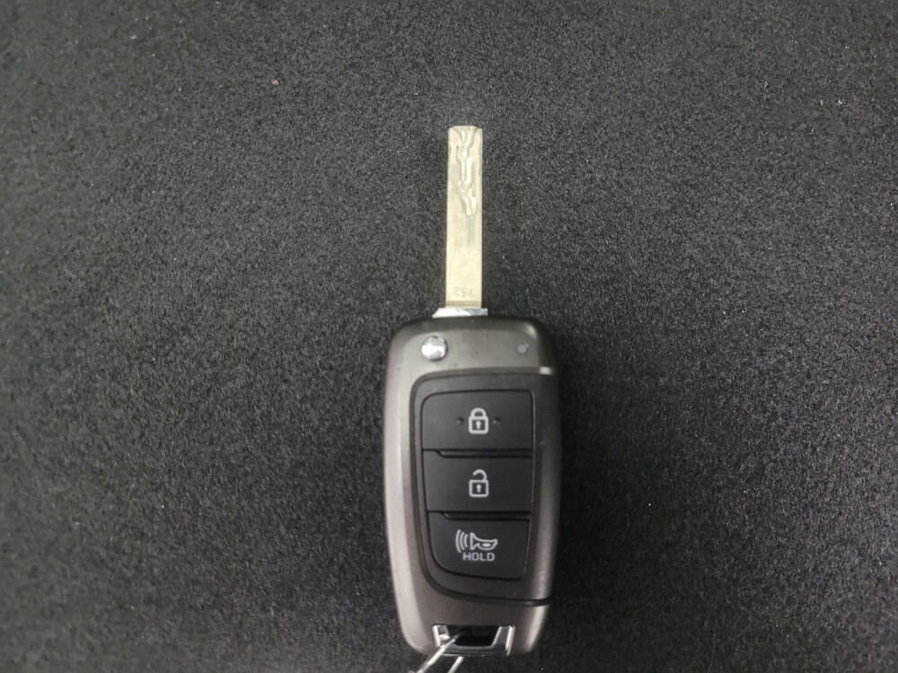 2020 Hyundai Santa Fe in Ft Wayne, IN 46805 - 18139667 32