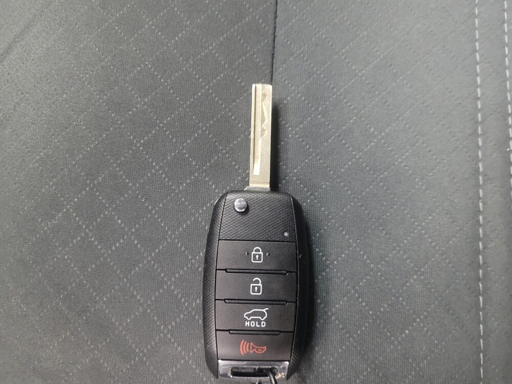 2020 Kia Sorento in Mishawaka, IN 46545 - 18139668 32