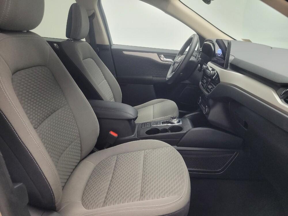 2020 Ford Escape in Ft Wayne, IN 46805 - 18139670 21