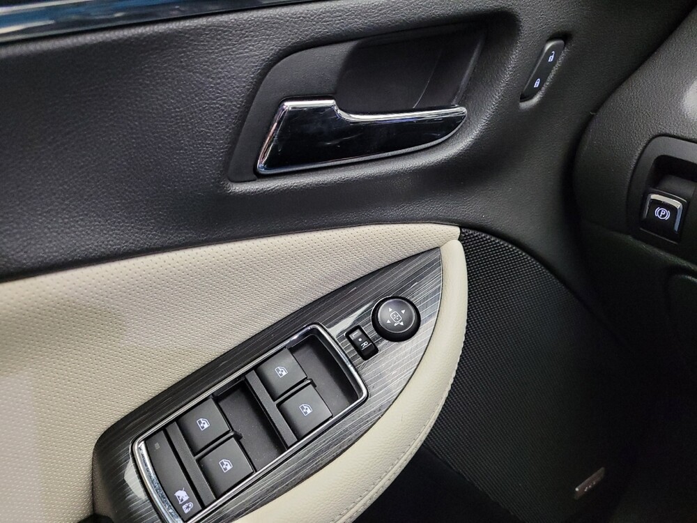2019 Chevrolet Impala in Grand Rapids, MI 49508 - 18139674 27