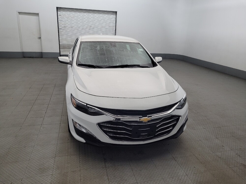 2019 Chevrolet Malibu in Temple Hills, MD 20746 - 18139684 14